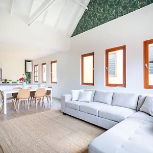 https://boutique-homes-willemstad-city-centre.comcaribbean.com